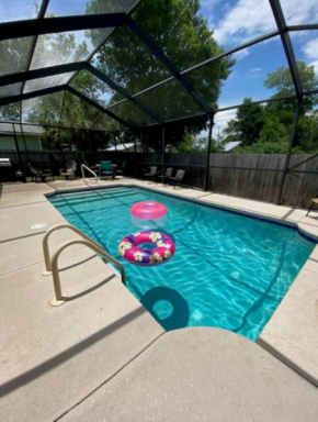 Dolphin house with Private Pool and Near Beach